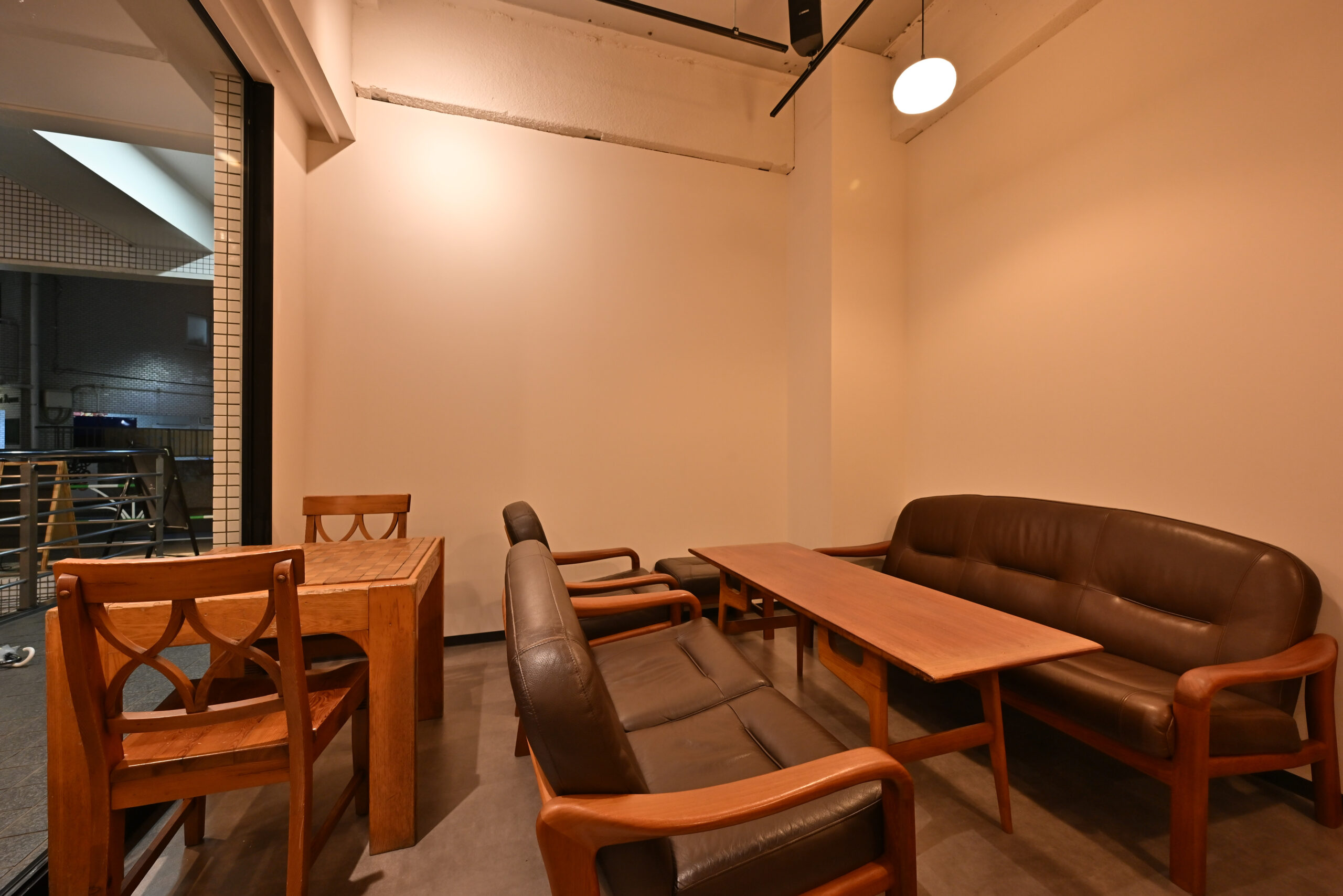LULL SHIBUYA — 店内
